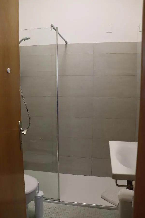 Garda Smile Apartment 0*, Garda (Verona) Italy
